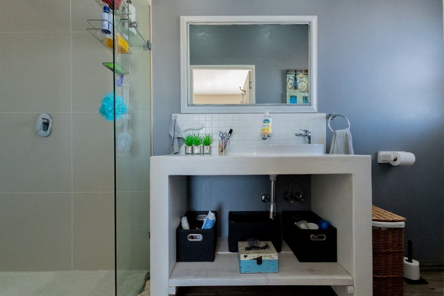 3 Bedroom Property for Sale in Blue Lagoon Western Cape